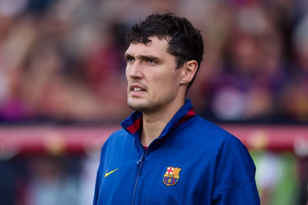 世界杯FIFA体育新闻：安德烈亚斯·克里斯滕森真是祸不单行。/ Judit Cartiel/Getty Images