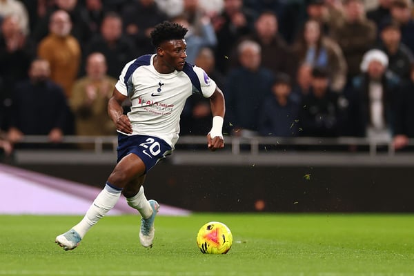 世界杯FIFA体育新闻：穆罕默德·库杜斯很有潜力。/ Shaun Brooks/CameraSport/Getty Images