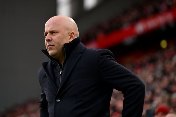 世界杯FIFA体育新闻：阿内·斯洛特目前面临一些伤病问题。/利物浦足球俱乐部/Getty Images