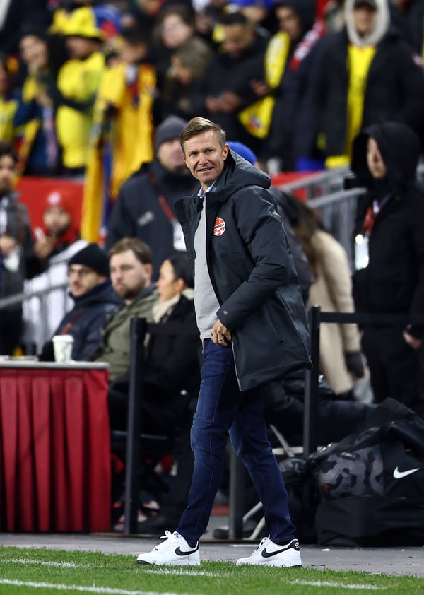 世界杯FIFA体育新闻：杰西·马什率领的加拿大男足国家队将在多伦多举行的2026年国际足联世界杯上揭幕。/ Vaughn Ridley/Getty Images