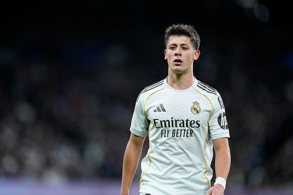 世界杯FIFA体育新闻：阿尔达·居勒本赛季开局表现出色，但近几周状态有所下滑。/ Oscar J. Barroso/Europa Press/Getty Images