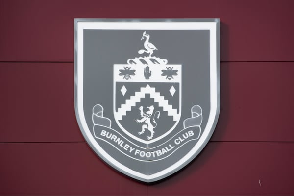 世界杯FIFA体育新闻：伯恩利保级之路异常艰难。/ Joe Prior/Visionhaus/Getty Images