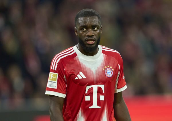 世界杯FIFA体育新闻：达约特·乌帕梅卡诺是皇家马德里的目标。/ EyesWideOpen/Getty Images