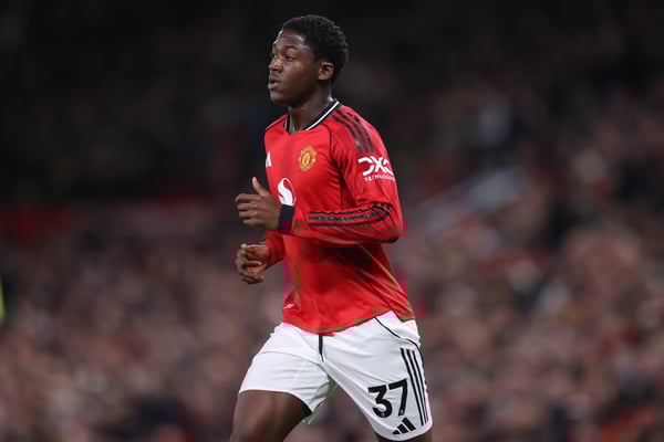 世界杯FIFA体育新闻：在阿莫林统治下，没有人比科比·梅努更受苦。/ James Gill/Danehouse/Getty Images