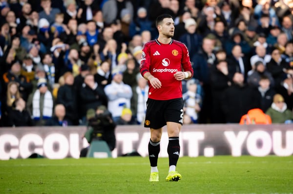 世界杯FIFA体育新闻：迪奥戈·达洛特在阿莫林麾下扮演了重要角色。/ Ash Donelon/曼联/Getty Images