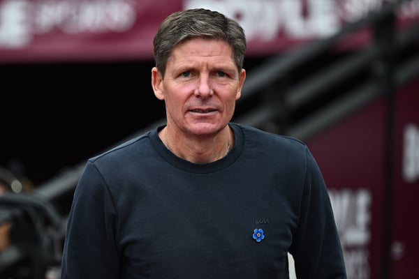 世界杯FIFA体育新闻：奥利弗·格拉斯纳今夏可能不会继续执教水晶宫。/ Sebastian Frej/Getty Images