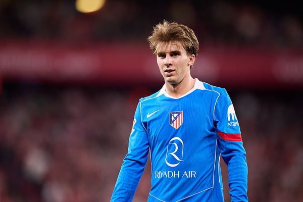 世界杯FIFA体育新闻：巴勃罗·巴里奥斯的身体状况仍存疑。/ Ricardo Larreina/Europa Press/Getty Images