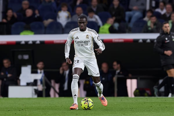 世界杯FIFA体育新闻：费兰·门迪预计将缺席。/ Federico Titone/SOPA Images/LightRocket/Getty Images