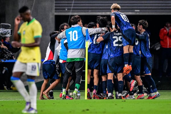 世界杯FIFA体育新闻：日本对巴西 - 国际友谊赛