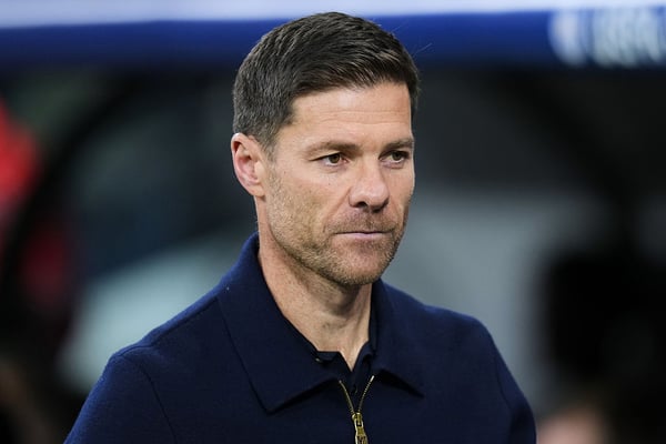 世界杯FIFA体育新闻:哈维·阿隆索在皇家马德里只待了七个月。/ 图片社/Getty Images