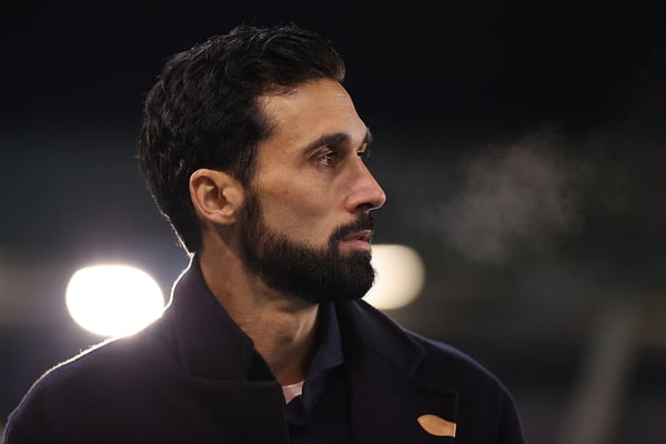 世界杯FIFA体育新闻：阿尔瓦罗·阿尔韦罗亚执教一线队的首秀即将到来。/ James Gill/Danehouse/Getty Images