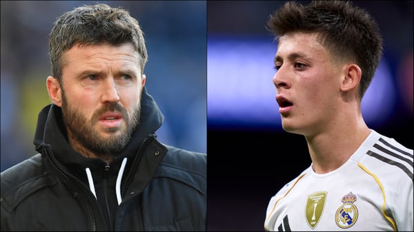 世界杯FIFA体育新闻:迈克尔·卡里克(左)和阿尔达·居勒(右)成为八卦新闻的焦点。/ Dave Howarth/CameraSport/Mateo Villalba/Getty Images