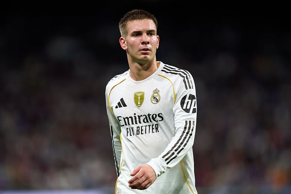 世界杯FIFA体育新闻：弗朗哥·马斯坦图诺很可能在两个月内第二次首发。/ Angel Martinez/Getty Images