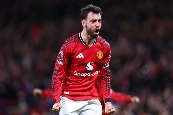 世界杯FIFA体育新闻：布鲁诺·费尔南德斯可以踢得更远。 /罗比·杰伊·巴拉特/AMA/盖蒂图片社