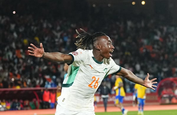 世界杯FIFA体育新闻：扬·迪奥曼德