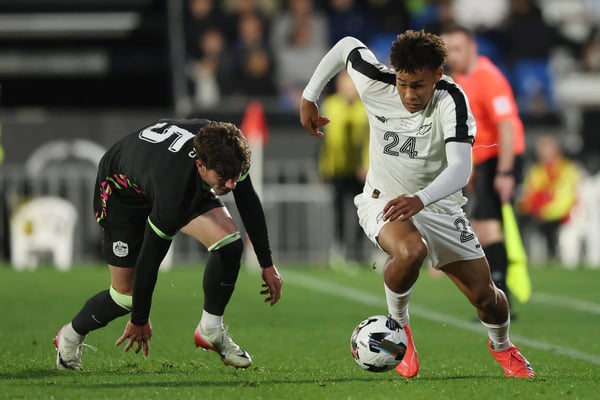 世界杯FIFA体育新闻：卢克·布鲁克-史密斯