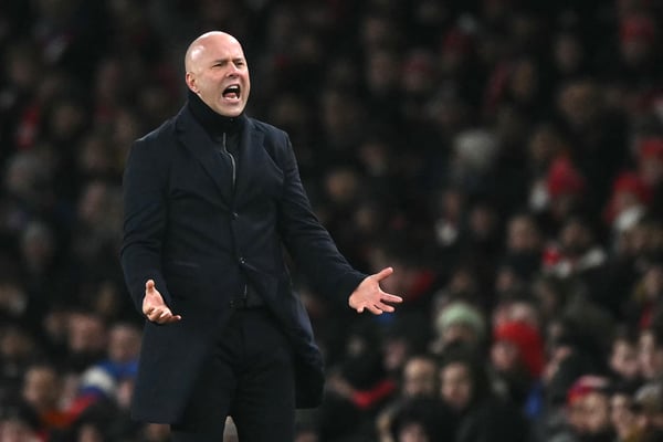 世界杯FIFA体育新闻：阿恩·斯洛特的球队正处于困境。/ 本·斯坦索尔/法新社/盖蒂图片社