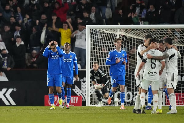 世界杯FIFA体育新闻：皇家马德里被无情地淘汰出局。/ Jose Hernandez/Anadolu via Getty Images