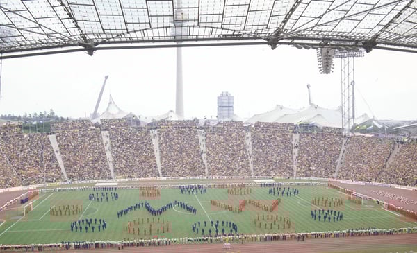 世界杯FIFA体育新闻：1974年德国世界杯开幕式期间柏林奥林匹克体育场的景象