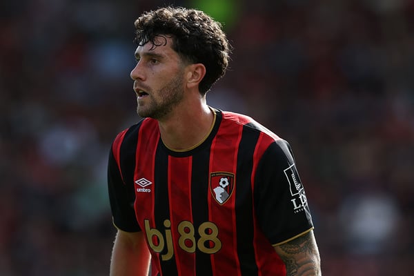 世界杯FIFA体育新闻：马科斯·塞内西的合同即将到期。/迈克尔·斯蒂尔/盖蒂图片社