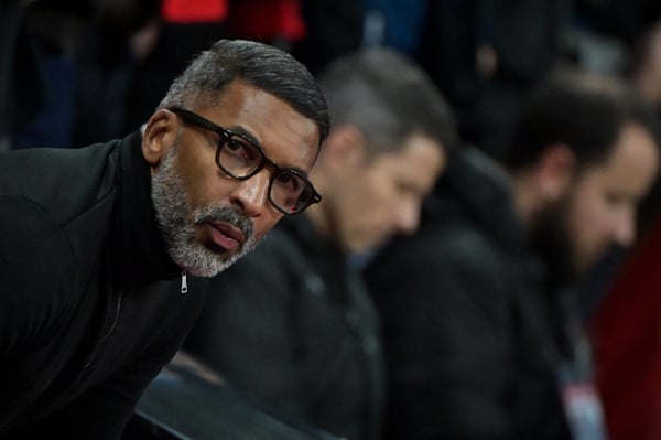 世界杯FIFA体育新闻：哈比卜·贝耶渴望留住他最好的球员。/ DAMIEN MEYER/AFP/Getty Images