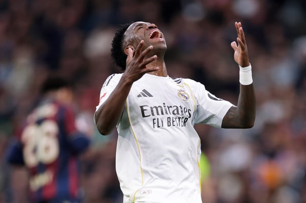 世界杯FIFA体育新闻：小维尼目前与皇家马德里球迷关系紧张。/ Getty/Maria Gracia Jimenez/Soccrates