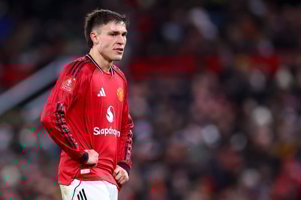 世界杯FIFA体育新闻：曼努埃尔·乌加特可能离开曼联。/ Robbie Jay Barratt/AMA/Getty Images