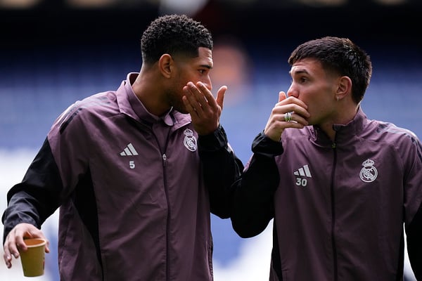 世界杯FIFA体育新闻：弗朗哥·马斯坦图诺（右）带着极高的期望来到伯纳乌球场。/ Jose Breton/Pics Action/NurPhoto/Getty Images