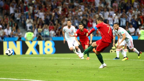 世界杯FIFA体育新闻：2018_B_Ronaldo_1-0_PORvESP