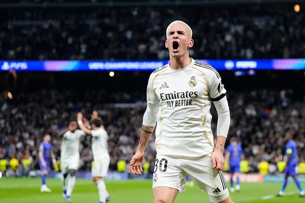 世界杯FIFA体育新闻：弗朗哥·马斯坦图诺周二打入了他职业生涯的首粒欧冠进球。/ Jose Breton/Pics Action/NurPhoto/Getty Images