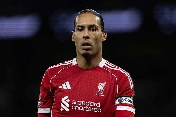 世界杯FIFA体育新闻：维吉尔·范戴克是冬季转会市场上的一笔令人惊喜的签约。/ Joe Prior/Visionhaus/Getty Images