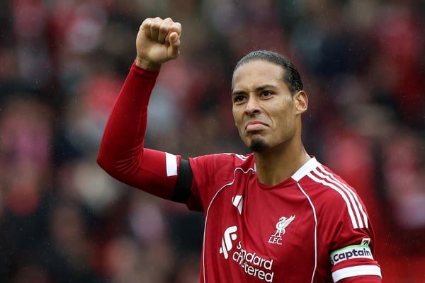 世界杯FIFA体育新闻：利物浦历史上最具变革意义的引援之一。/ DARREN STAPLES/AFP/Getty Images