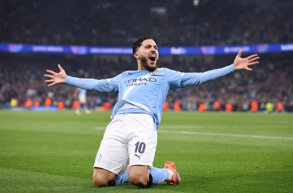 世界杯FIFA体育新闻：Rayan Cherki 拥有一个非常有利的发挥空间。/ Alex Livesey/Danehouse/Getty Images