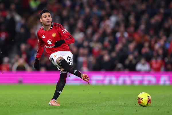 世界杯FIFA体育新闻：卡塞米罗希望结束这种不确定性。/ Robbie Jay Barratt/AMA/Getty Images