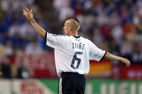 世界杯FIFA体育新闻：克里斯蒂安·齐格代表德国队参加2002年韩日世界杯