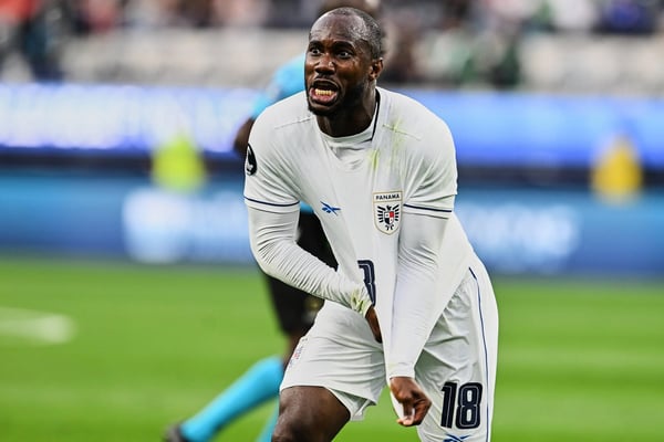 世界杯FIFA体育新闻：沃特曼庆祝巴拿马晋级决赛