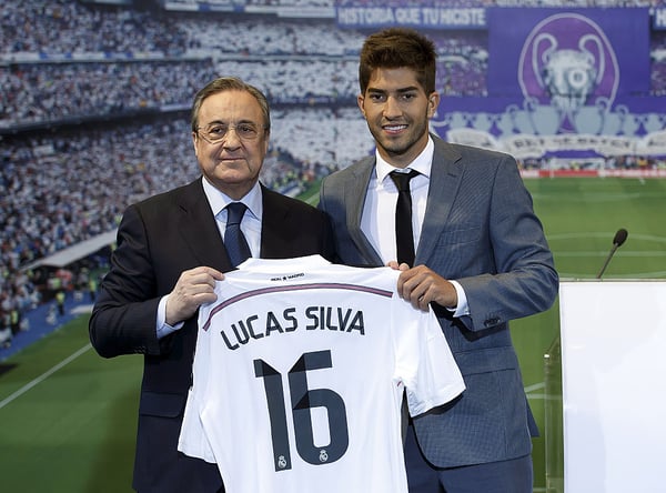 世界杯FIFA体育新闻：卢卡斯·席尔瓦在伯纳乌球场表现令人失望。/ 安赫尔·马丁内斯/皇家马德里/盖蒂图片社