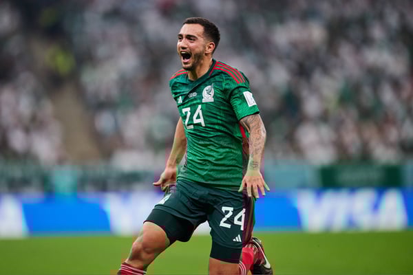 世界杯FIFA体育新闻：路易斯·查韦斯能否参加2026年世界杯仍存疑。/ IMAGO/Agencia-MexSport