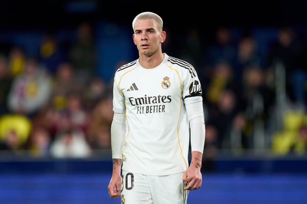 世界杯FIFA体育新闻：弗朗哥·马斯坦图诺仍在马德里适应新环境。/ Alex Caparros/Getty Images