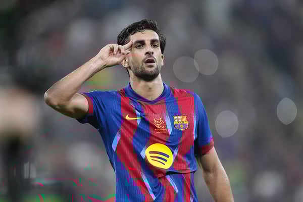 世界杯FIFA体育新闻：费兰·托雷斯是汉斯·弗里克在巴塞罗那长期计划中的一部分。/ Jose Hernandez/Anadolu/Getty Images