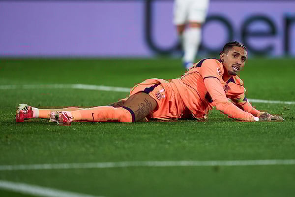 世界杯FIFA体育新闻：拉菲尼亚本赛季第三次受伤。/ Angel Martinez/Getty Images