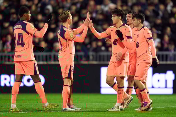 世界杯FIFA体育新闻：巴塞罗那队是国王杯卫冕冠军。/ Angel Martinez/Getty Images