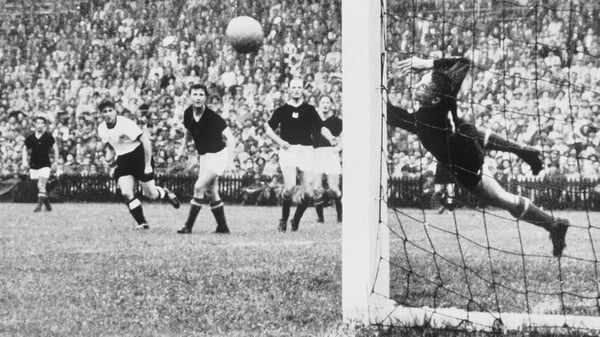 世界杯FIFA体育新闻：1954 年 FWC 上的 Gyula Grosics (2)