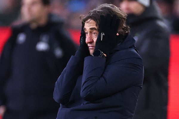 世界杯FIFA体育新闻：托马斯·弗兰克的球队因伤病而实力大减。/ Robbie Jay Barratt/AMA/Getty Images