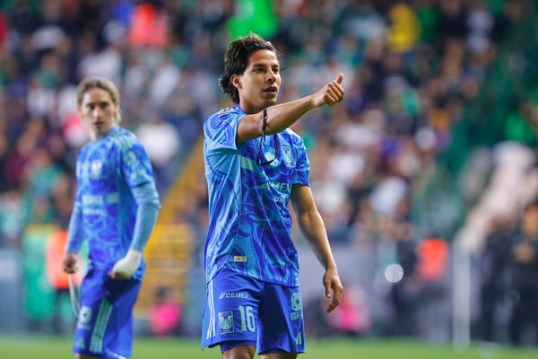 世界杯FIFA体育新闻：迭戈·莱内斯继续他的职业复兴。 /路易斯·卡诺果酱媒体/盖蒂图片社