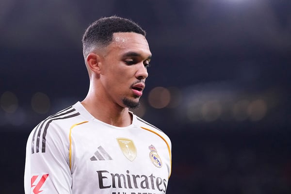 世界杯FIFA体育新闻：特伦特·亚历山大-阿诺德或许是打开皇家马德里进攻僵局的关键。/ Jose Breton/Pics Action/NurPhoto/Getty Images