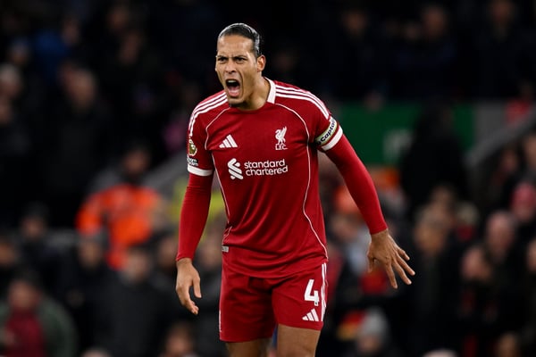 世界杯FIFA体育新闻:范戴克根本不想理会这些批评。/利物浦足球俱乐部/Getty Images