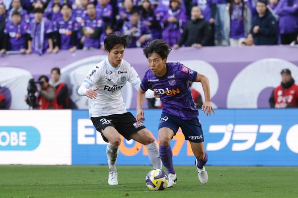 世界杯FIFA体育新闻：中村苍汰代表广岛队对阵川崎队