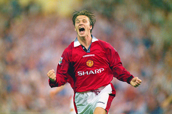 世界杯FIFA体育新闻：大卫·贝克汉姆成为了全球偶像。/ Shaun Botterill/GettyImages