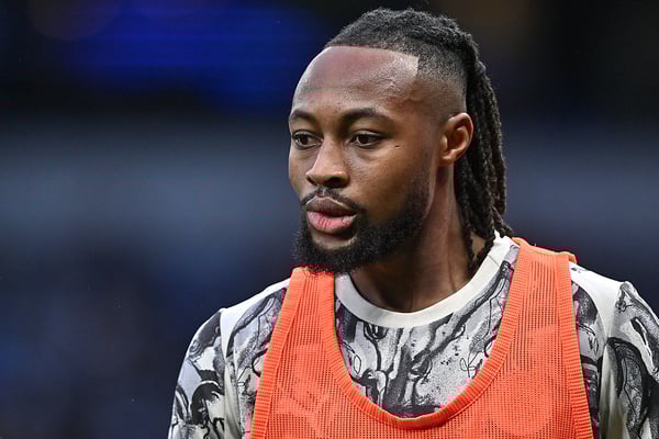 世界杯FIFA体育新闻：曼城成功签下安托万·塞梅尼奥。/ Vince Mignott/MB Media/Getty Images